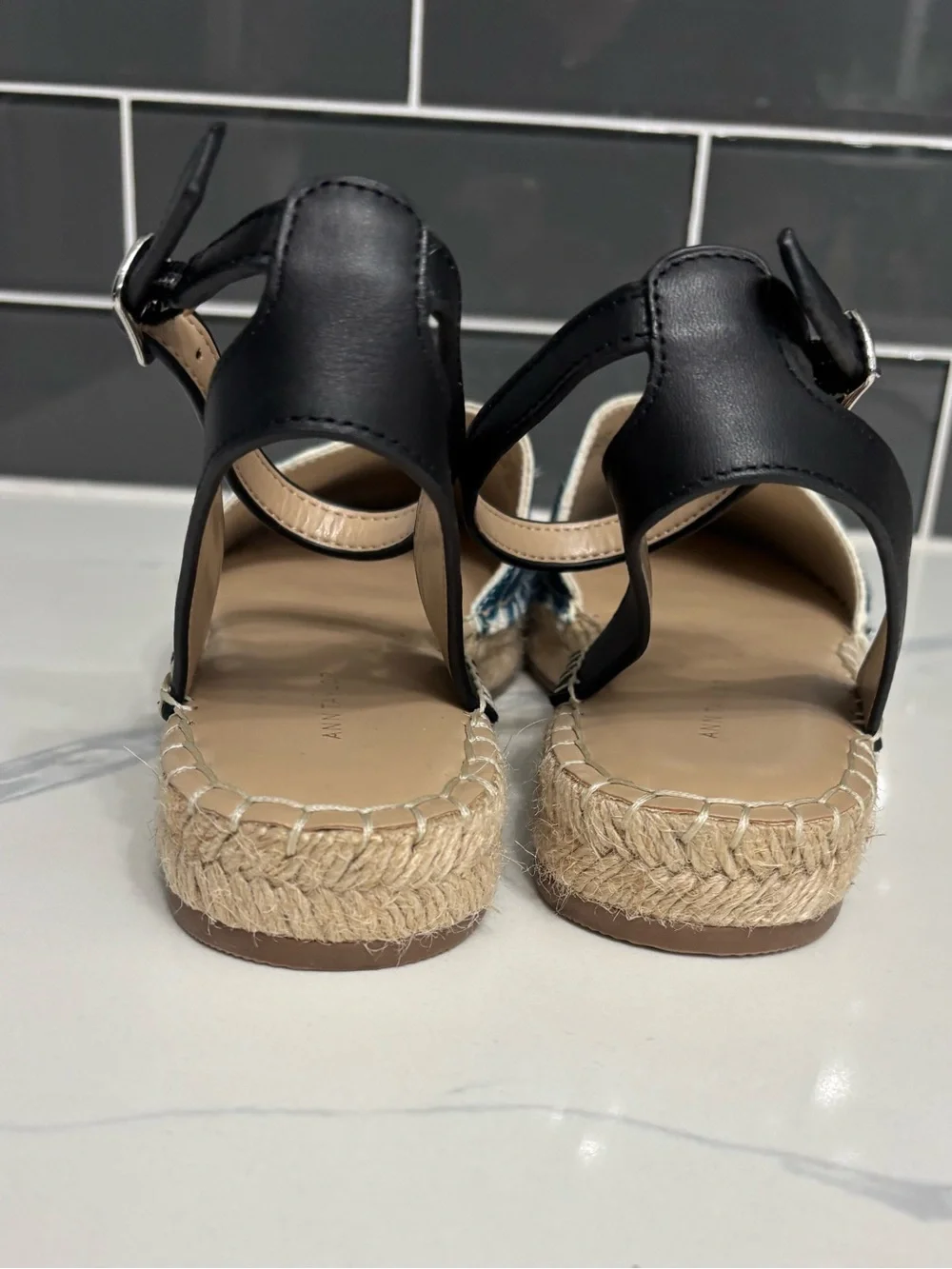 Ann Taylor Isabella Espadrille Flats Blue Giraffe Print Calf Hair Size 8M NWOT